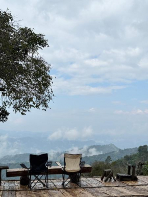 See mont slow bar and farm stay